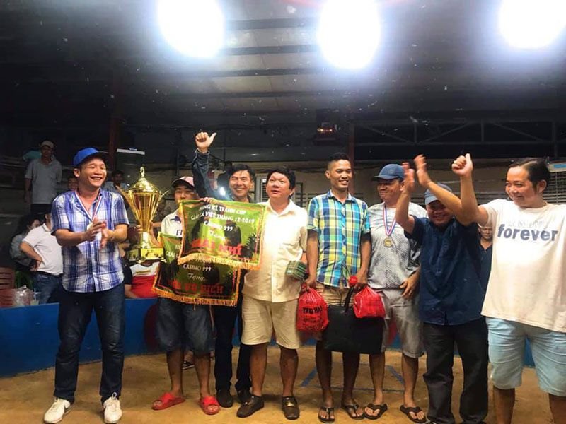 Chú Phúc Bình Dương tay chơi gà chuyên nghiệp hạng nặng tại Thomo casino